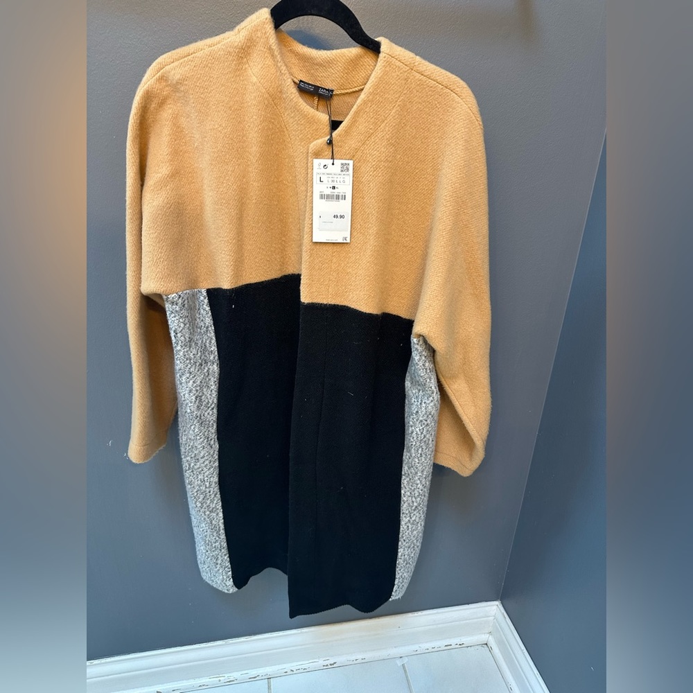 NWT ZARA color-block jacket, size L